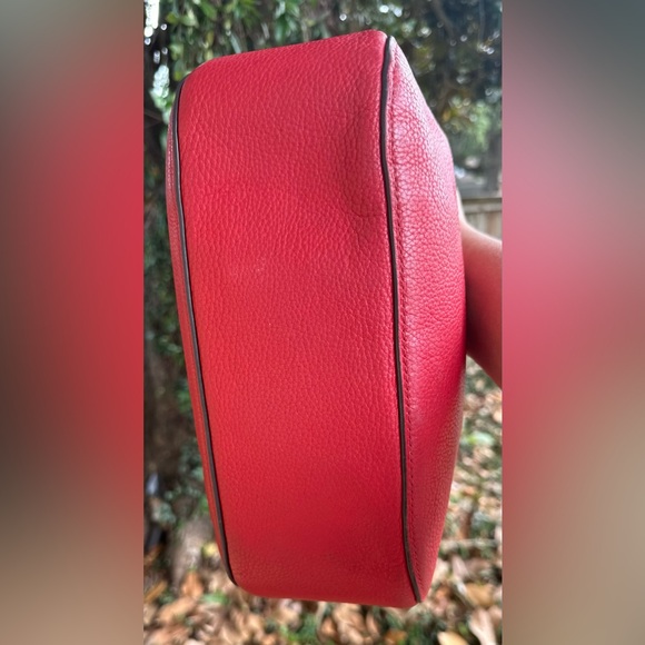 Coach  Red Shoulder hobo Bag wt horse & carriage logo . - Picture 15 of 16